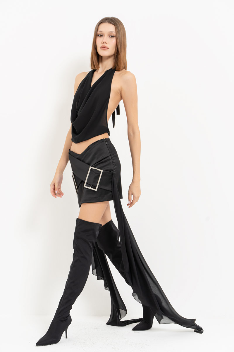 Siyah Degaje Yaka Büstiyer & Taşlı Kemer Tokalı Mini Etek Takım