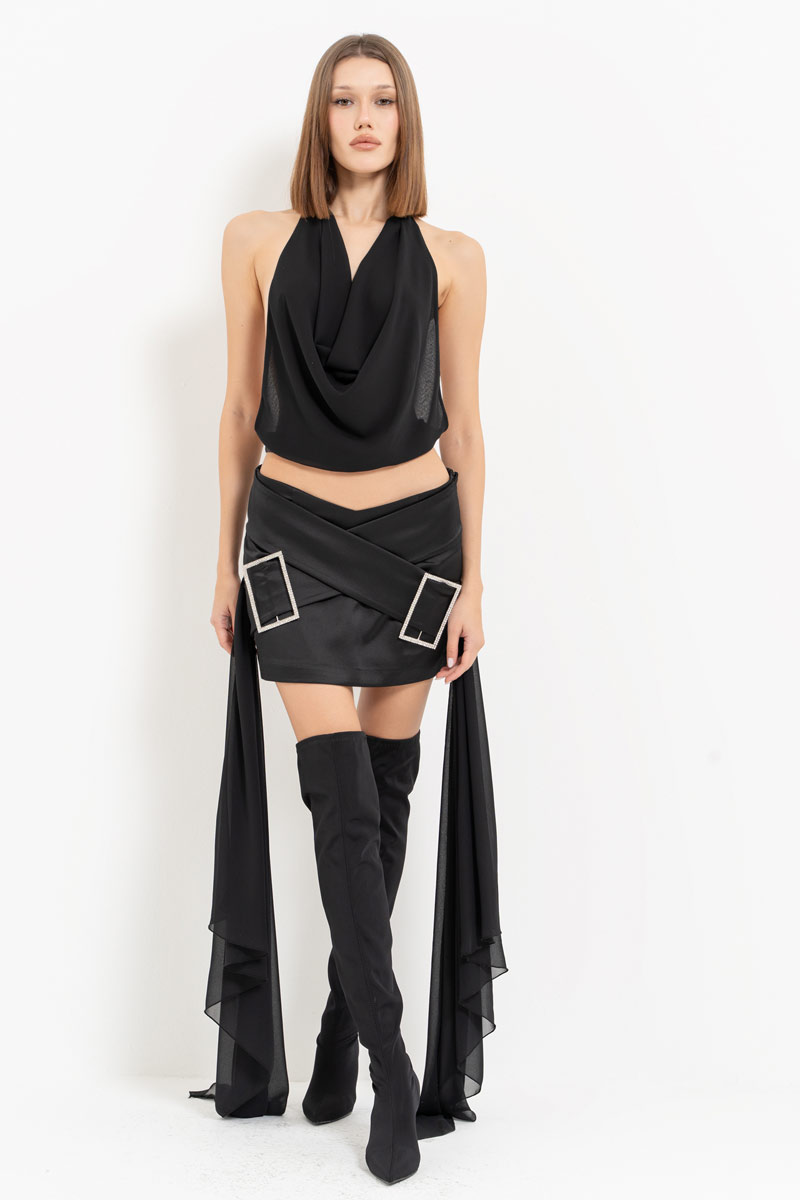 Siyah Degaje Yaka Büstiyer & Taşlı Kemer Tokalı Mini Etek Takım