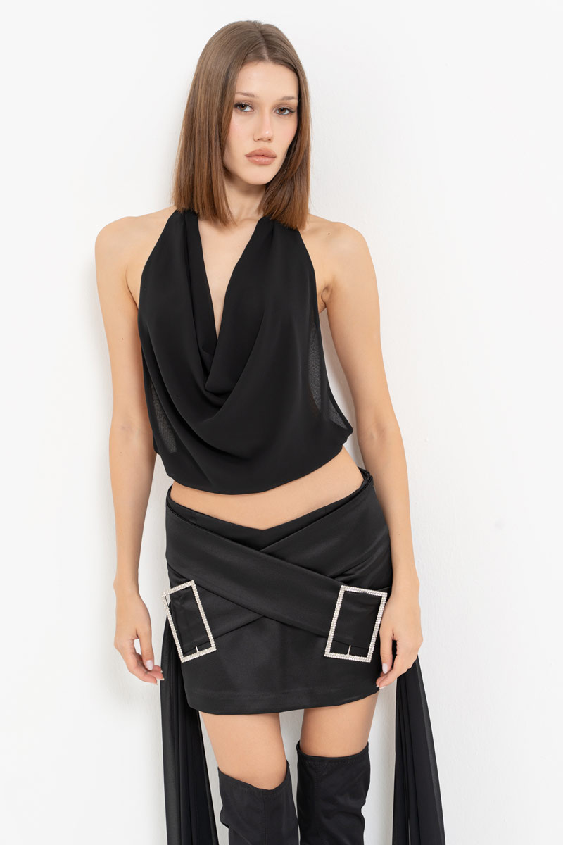 Siyah Degaje Yaka Büstiyer & Taşlı Kemer Tokalı Mini Etek Takım