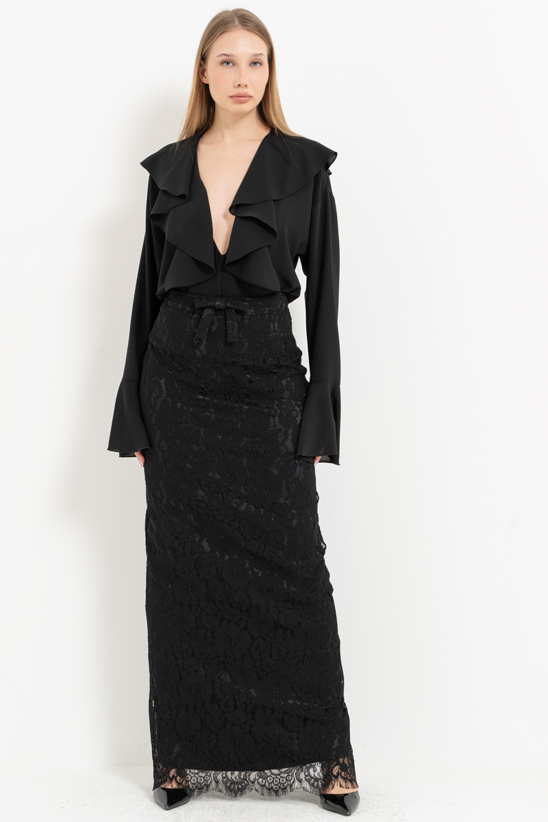 Siyah Fiyonk Detaylı Uzun Dantel Etek