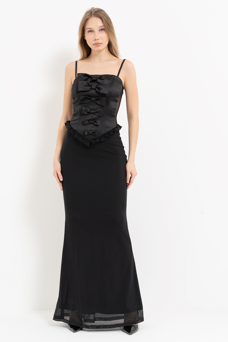 Siyah Askılı Fiyonk Detaylı Uzun Elbise