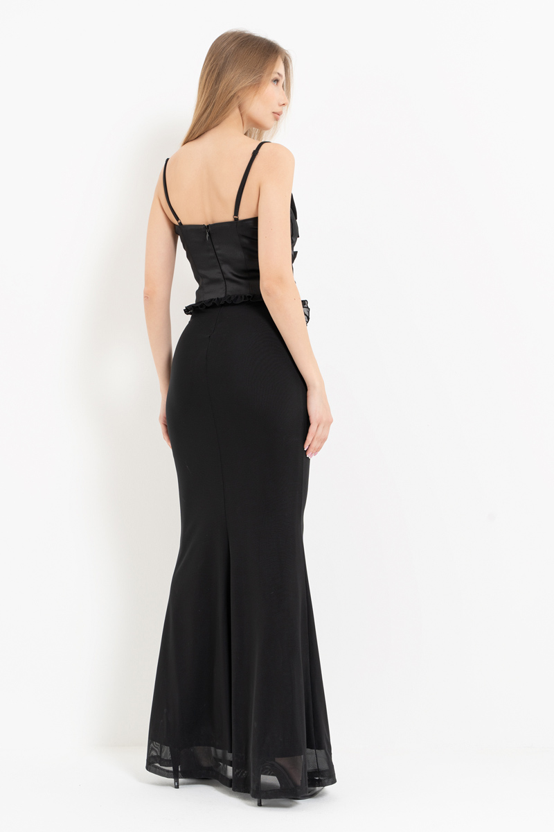 Siyah Askılı Fiyonk Detaylı Uzun Elbise