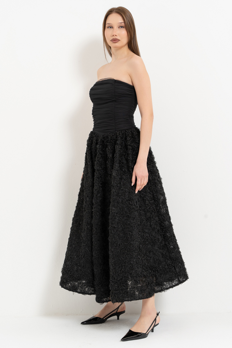 Siyah Straplez Büzgülü Midi Elbise