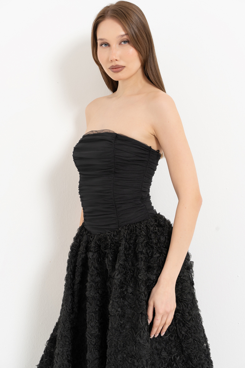 Siyah Straplez Büzgülü Midi Elbise