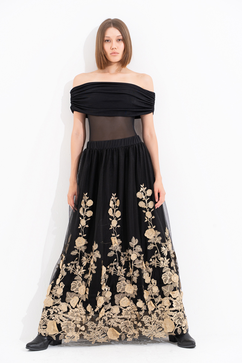 Siyah Çiçek İşlemeli Uzun Tül Etek