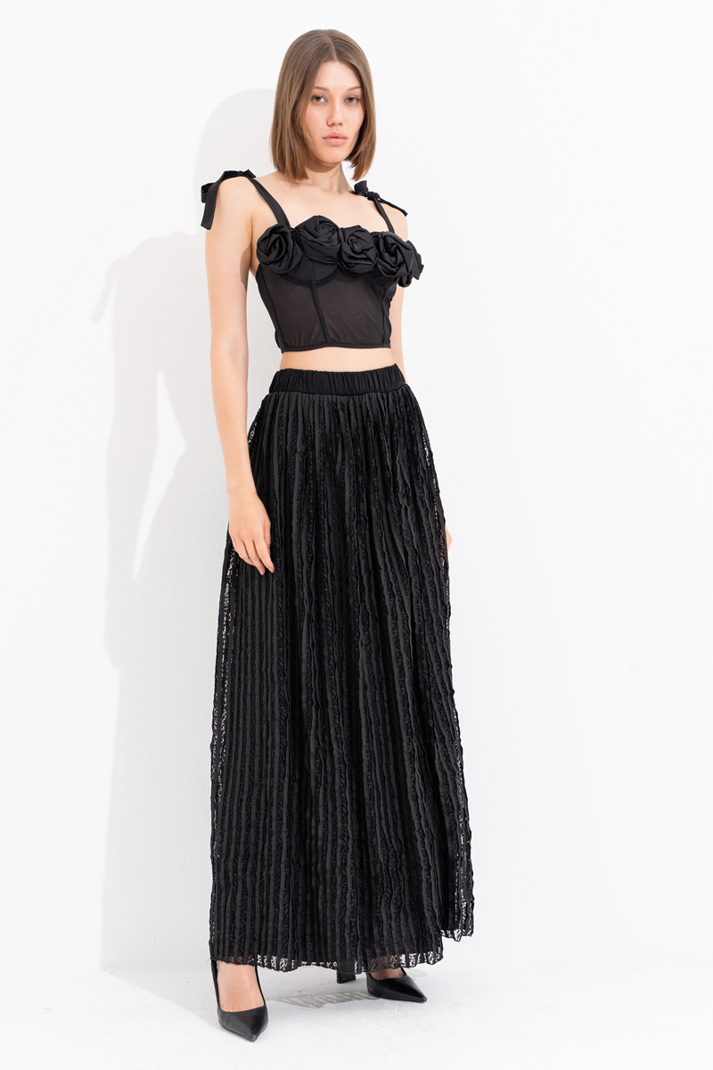 Siyah Astarlı Uzun Dantel Etek