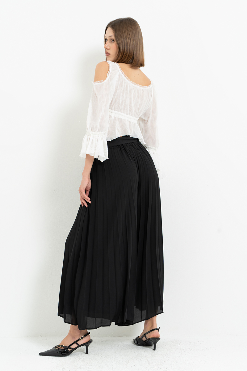 Siyah Beli Lastikli Pileli Pantolon