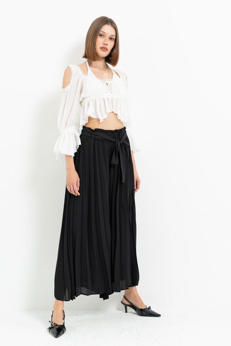 Siyah Beli Lastikli Pileli Pantolon