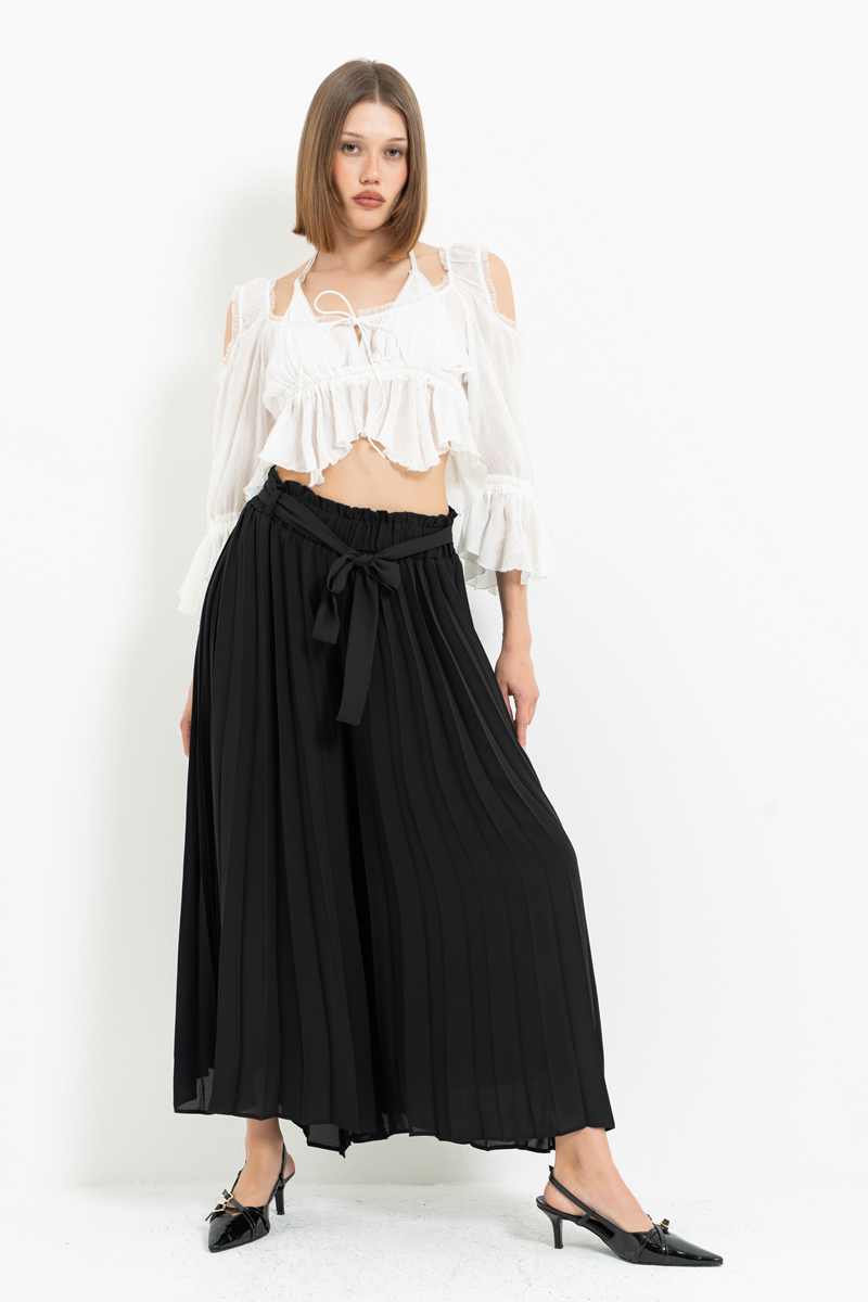 Siyah Beli Lastikli Pileli Pantolon