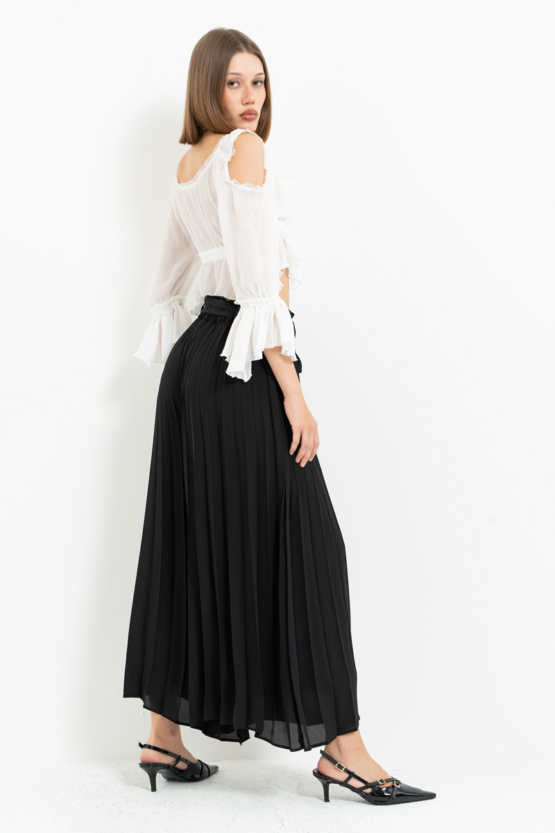 Siyah Beli Lastikli Pileli Pantolon