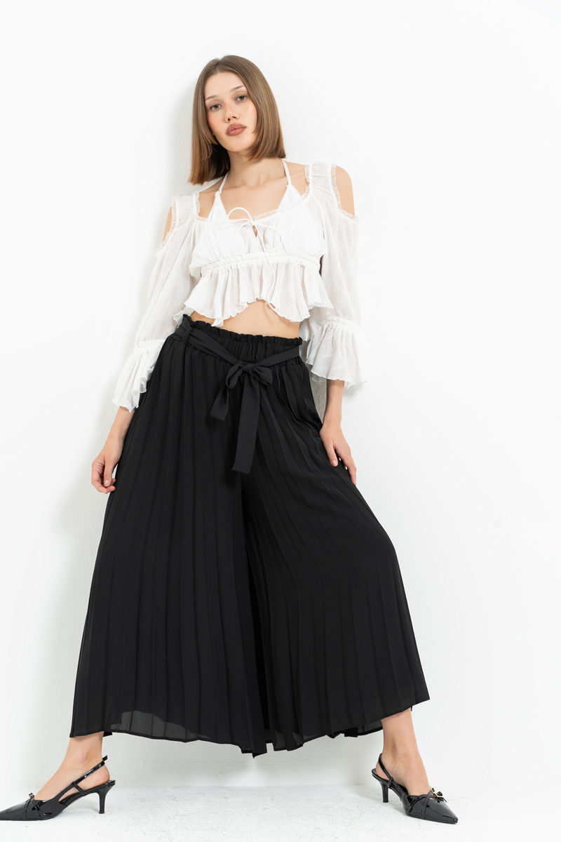 Siyah Beli Lastikli Pileli Pantolon