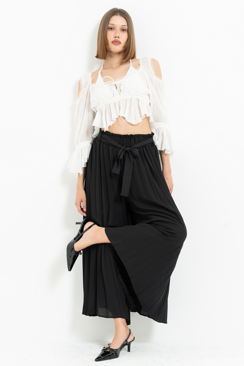 Siyah Beli Lastikli Pileli Pantolon