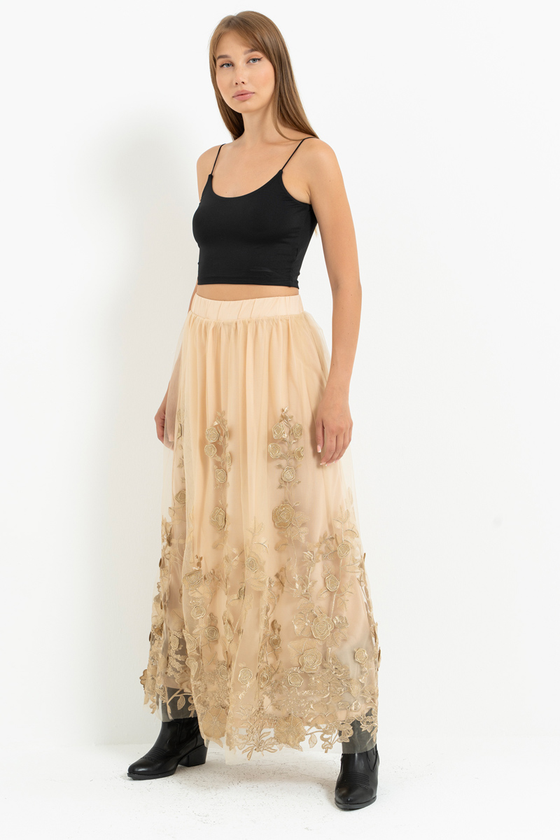 Kum Çiçek İşlemeli Uzun Tül Etek