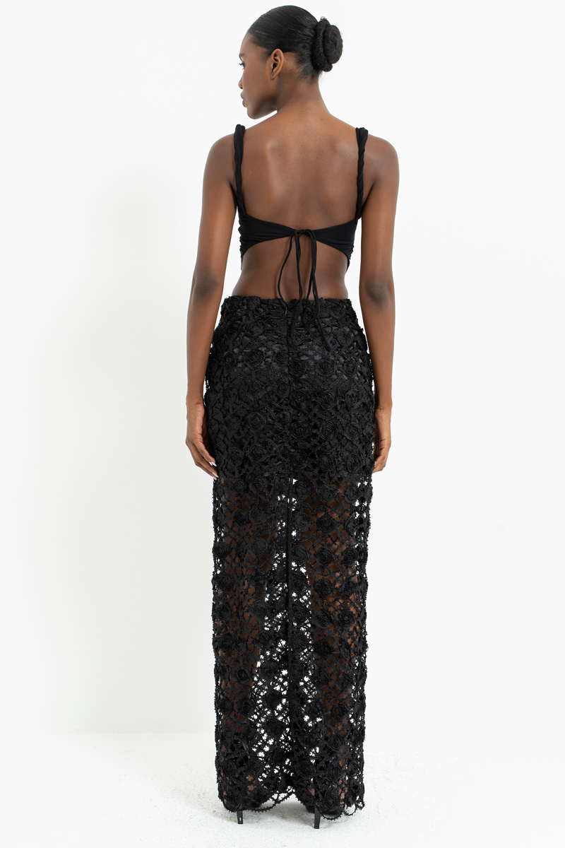 Siyah Arkası Yırtmaç Detaylı Astarlı File Etek