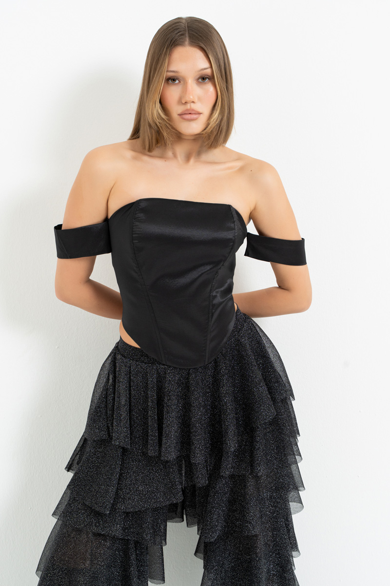 Siyah Kol Detaylı Çapraz Bağlamalı Büstiyer