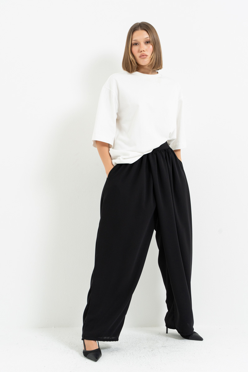 Siyah Önü Asimetrik Kapamalı Cepli Şalvar Pantolon