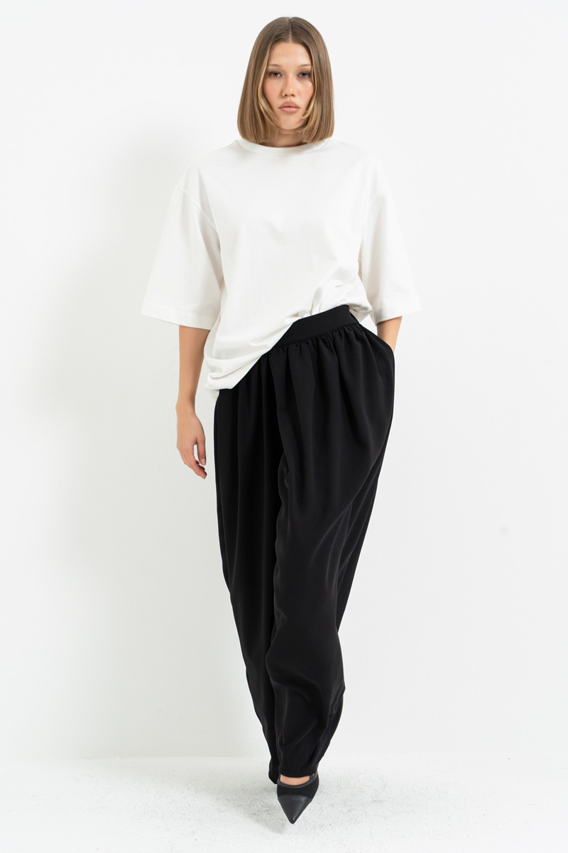 Siyah Önü Asimetrik Kapamalı Cepli Şalvar Pantolon