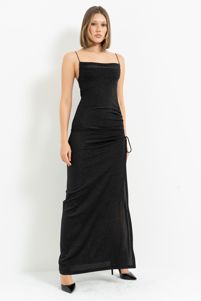 Siyah Yırtmaç Detaylı Uzun Simli Elbise