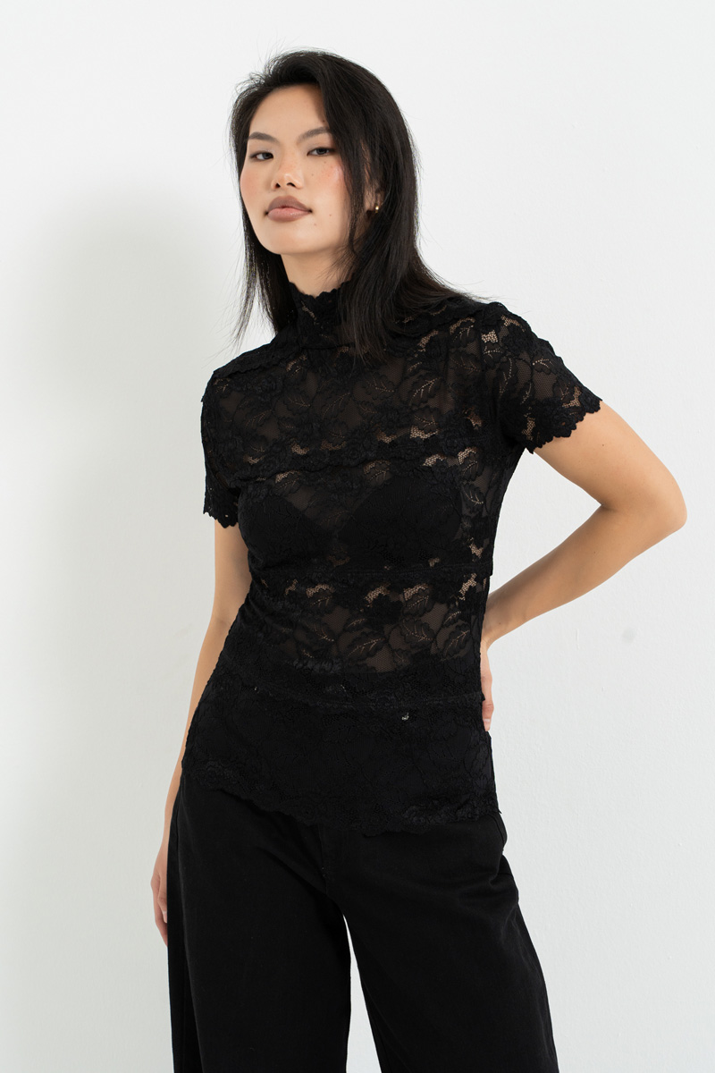 BLOUSE