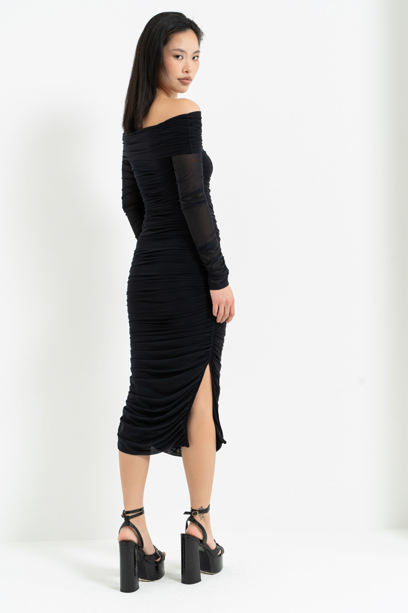 Siyah Madonna Yaka Astarlı Midi Elbise