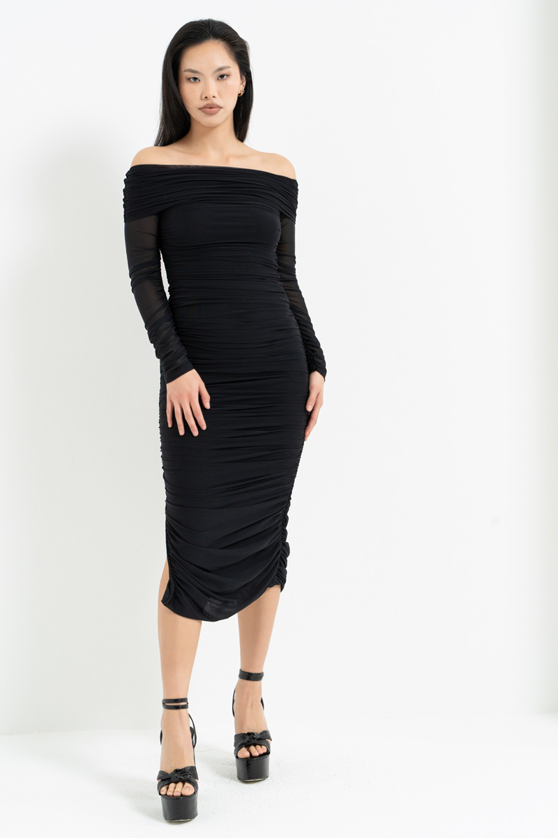 Siyah Madonna Yaka Astarlı Midi Elbise