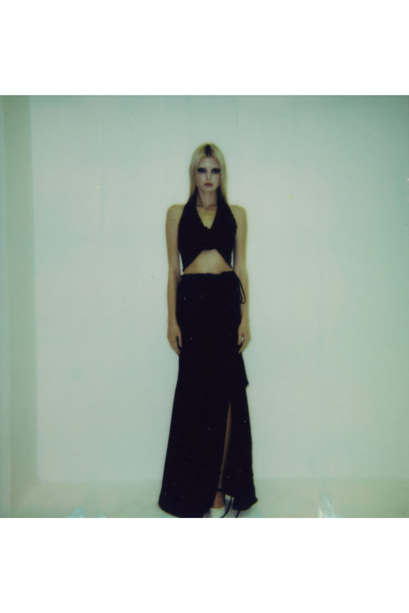 Siyah Gül Detaylı Bağlamalı Büstiyer & Etek Takım