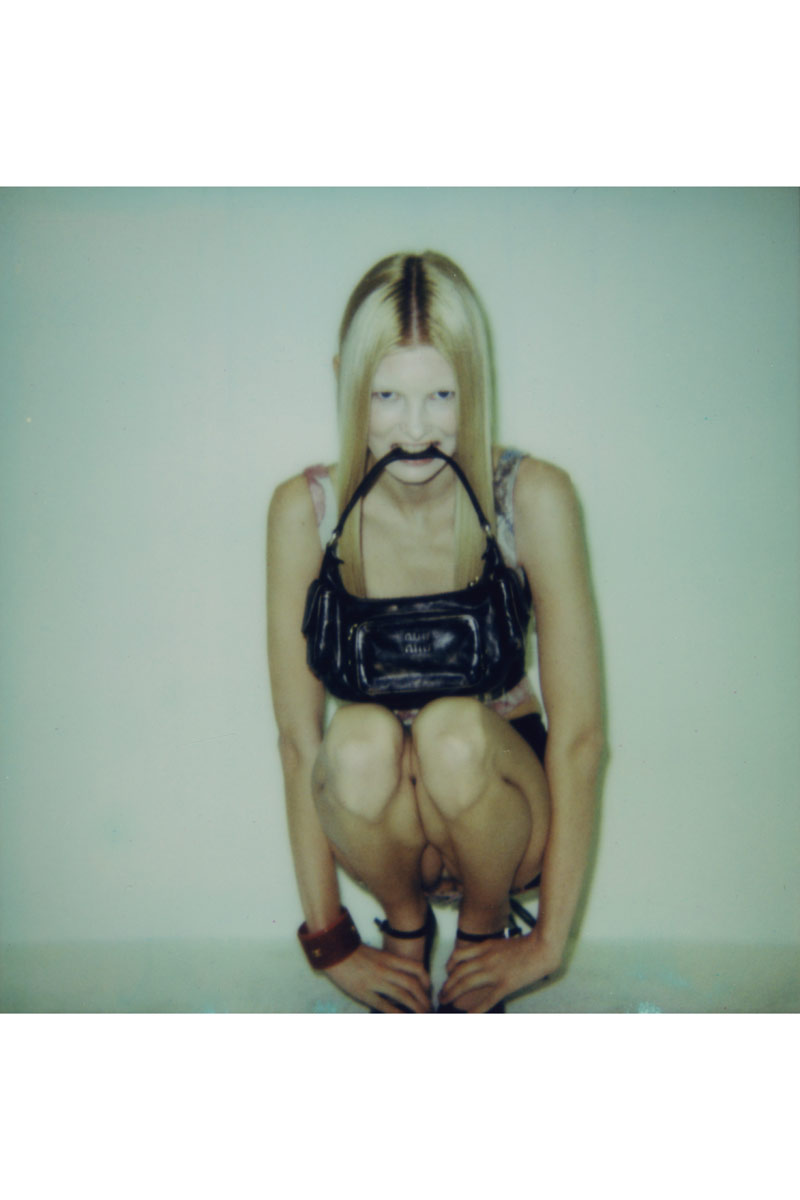 Bej Pembe-Siyah Askılı Desenli Büstiyer & Etek Takım