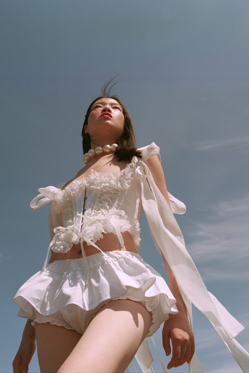 Off white Organze Bluzlu Balenli Korse & Tül Etek Takım