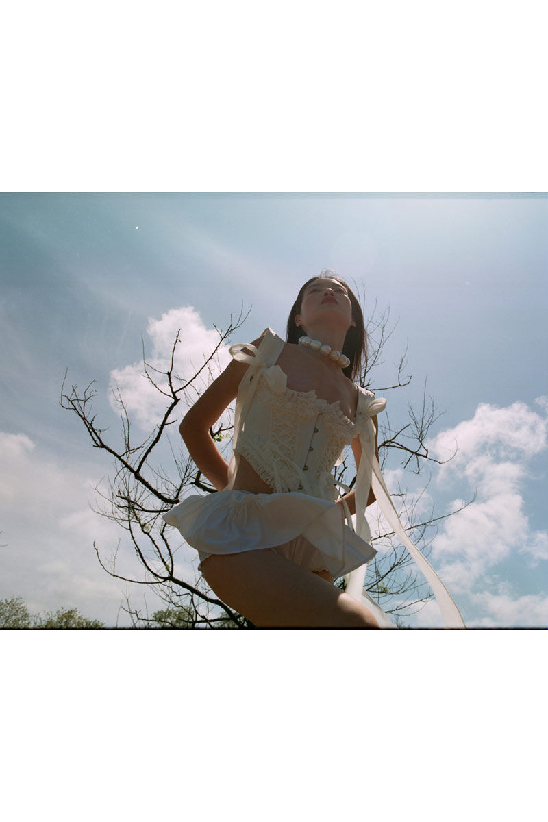 Off white Organze Bluzlu Balenli Korse & Tül Etek Takım