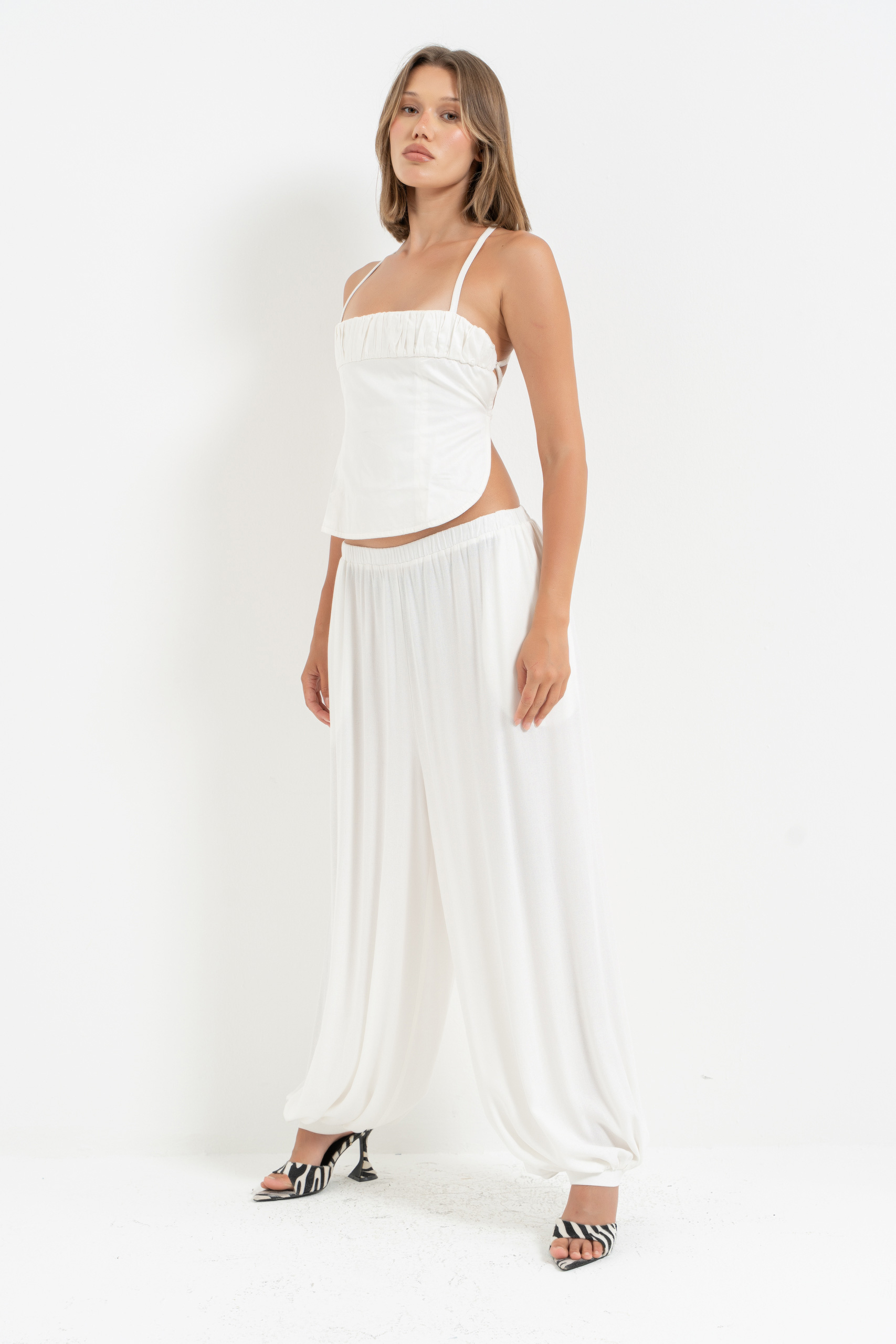 Off white Sırtı Çapraz Bağlamalı Büstiyer