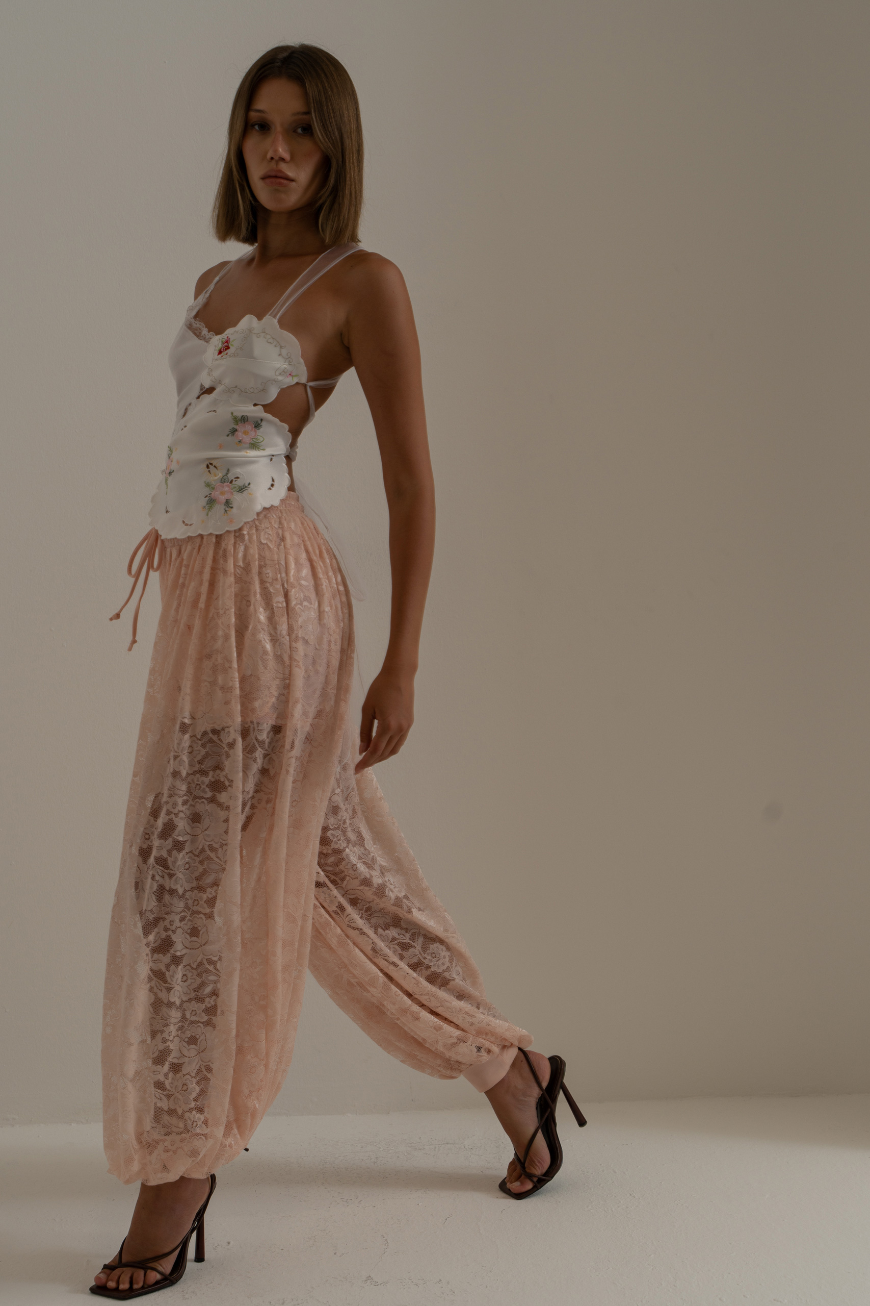 Off white Nakışlı Örgü Büstiyer