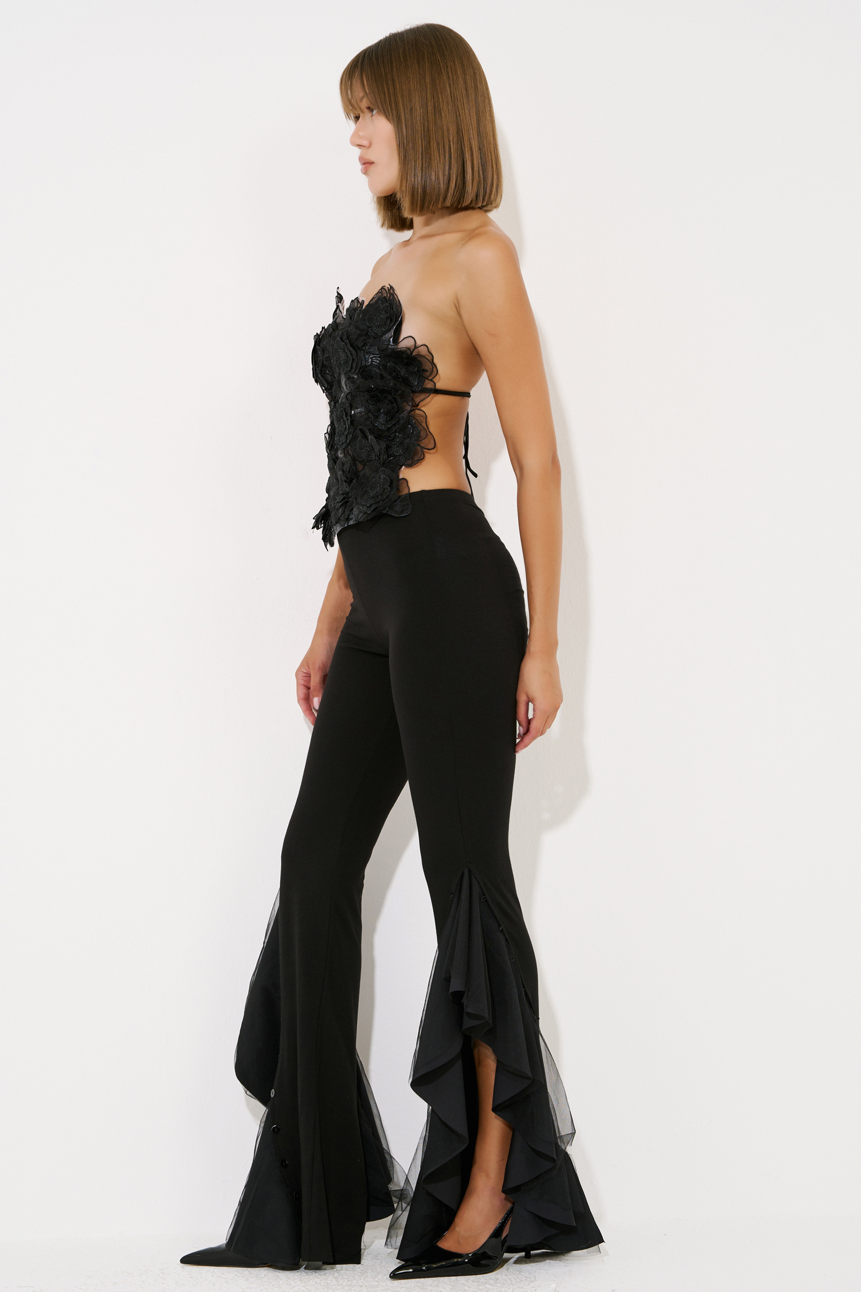 Black Paçası Düğme Detaylı Pantolon
