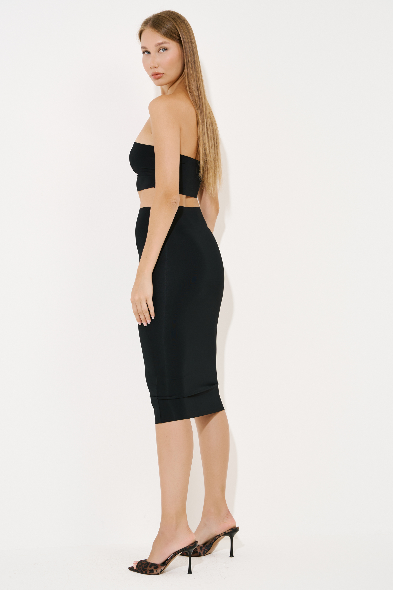 Black Seamless Bodycon Skirt