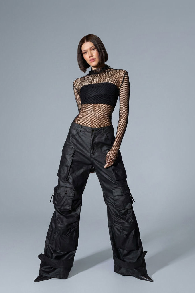 Shiny Black with Pockets