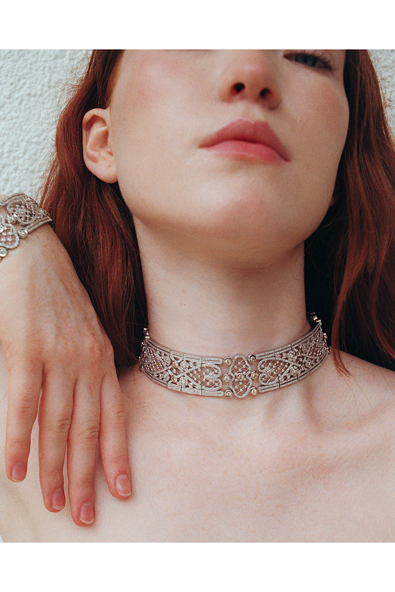 Siyah-Kirli Beyaz Dantel Fırfırlı Askılı Elbise