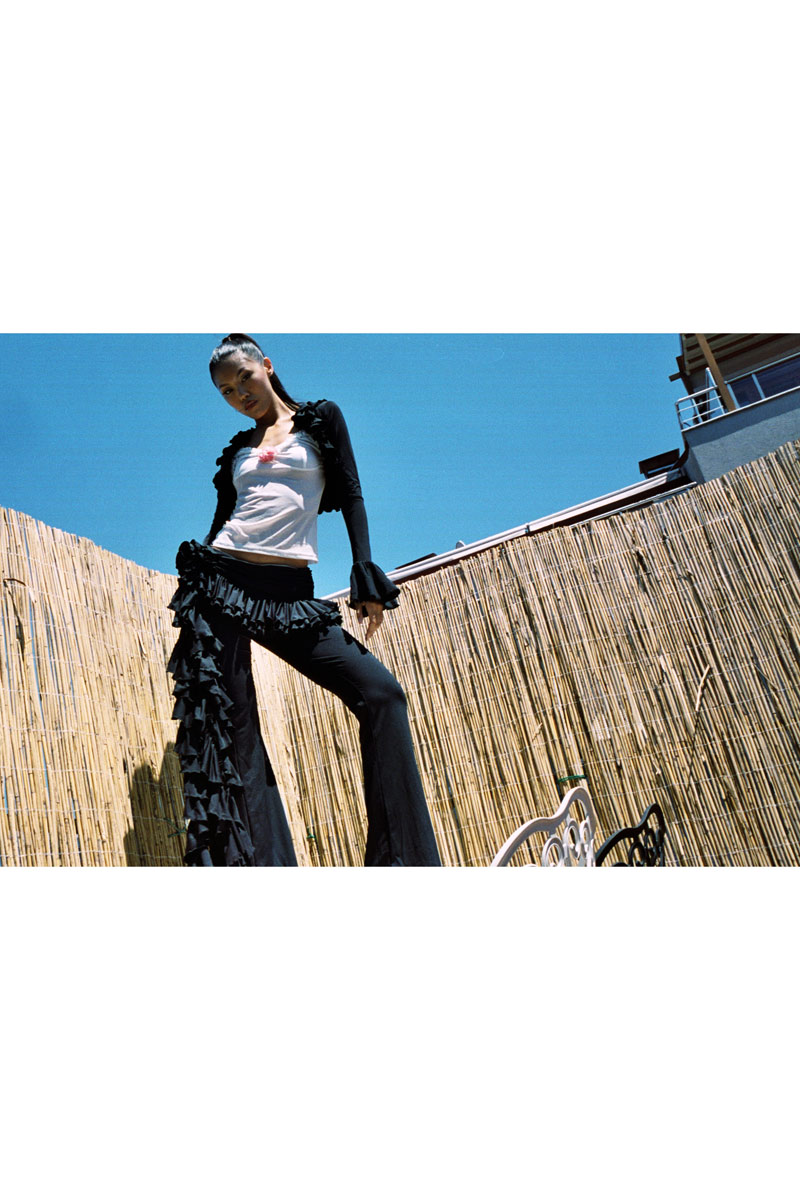 Siyah-Kirli Beyaz Tül Bluzlu Fırfırlı Bolero & Pantolon Takım